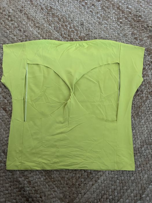 T-shirt de desporto com costas abertas