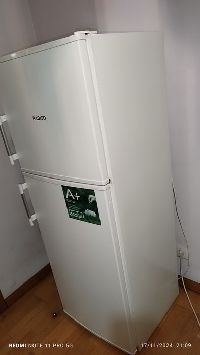 Vendo essa arca frigorífica pra peças liga mais não gela