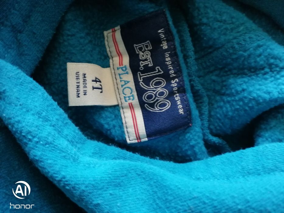Chłopięca bluza z kapturem typu kangur