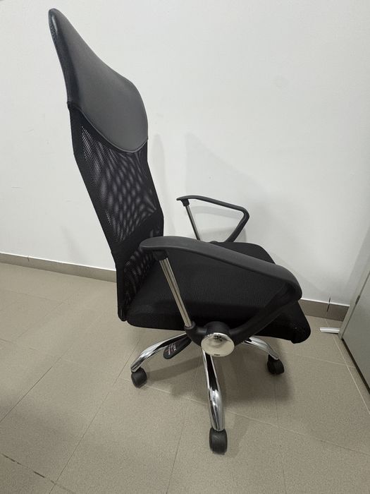 Cadeira escritorio com rodas