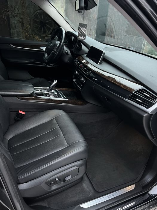 Продам BMW X5 F15