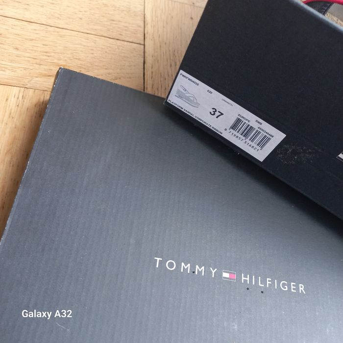 Tommy hilfiger buty 37 sandaly  stan bardzo dobry