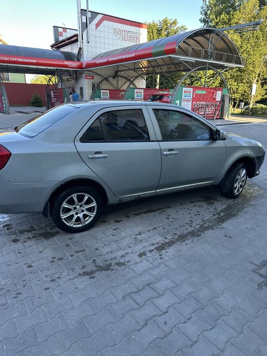 Продам Джилі мк2  2013