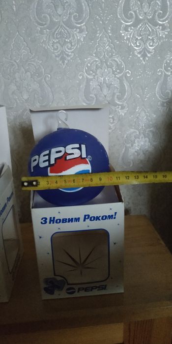 Новорічна скляна куля