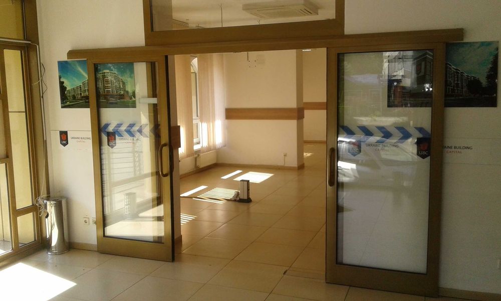 Оренда приміщення на 1 поверсі площею 130 кв.м.