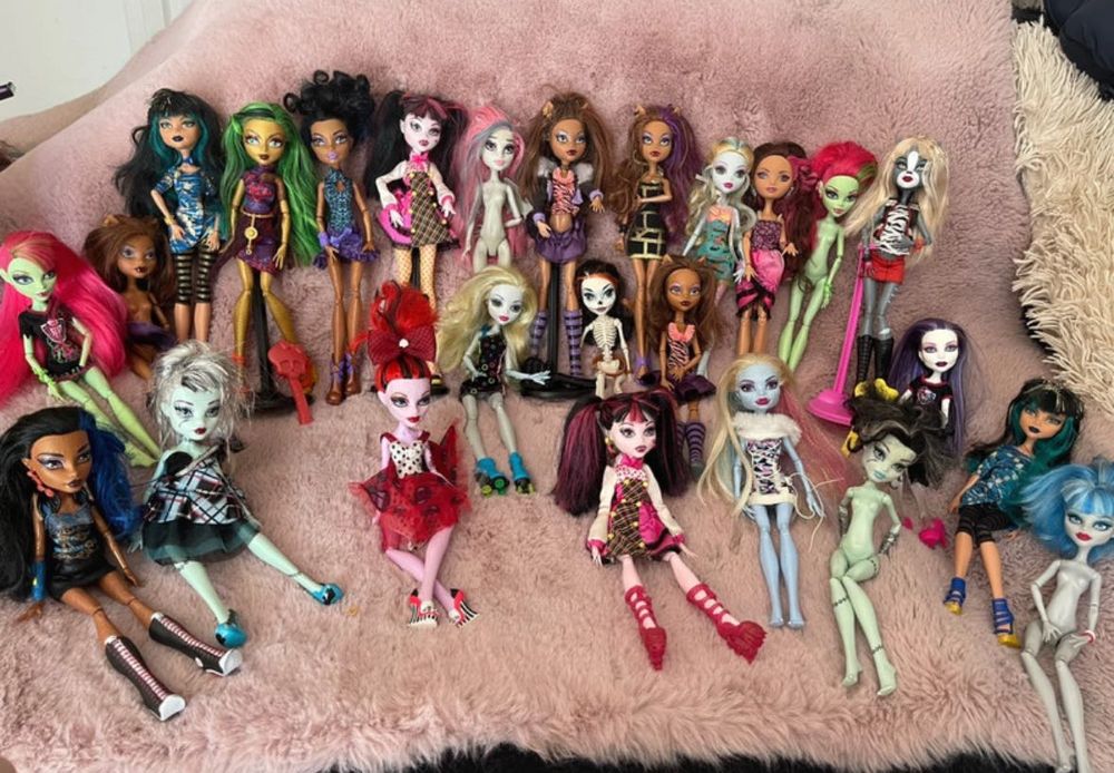 Ляльки monster high комплект