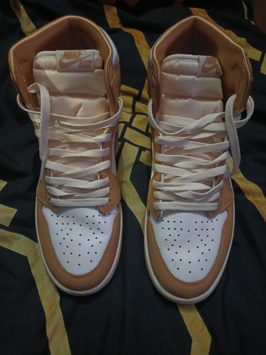 Air Jordan 1 Retro High OG Praline Rozmiar 44