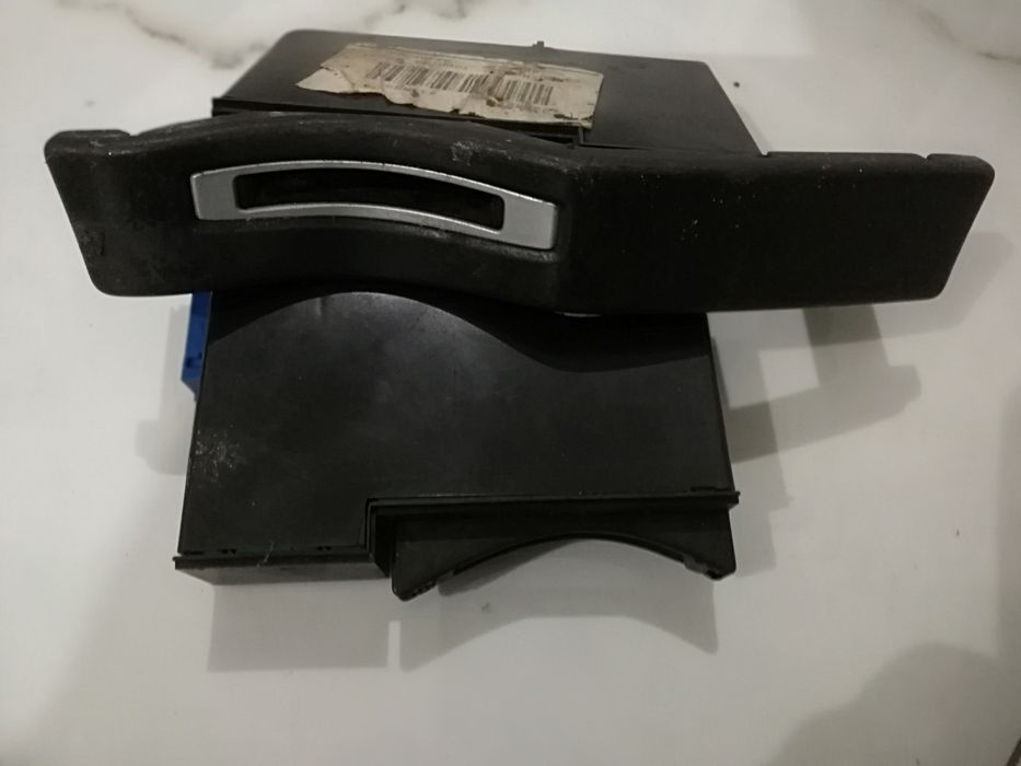 Czytnik kart Laguna II 1.9 DCI 120km 03r Valeo  0ryginal bdb