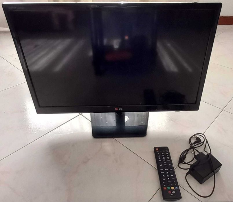 TV LG liga mas menu inicia sozinho com comando.