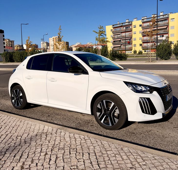 Peugeot e-208 50kWh Active Pack — photo 2