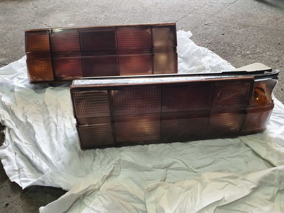 Bmw e30 lampy tył Startec oryg mhw ciemne vfl