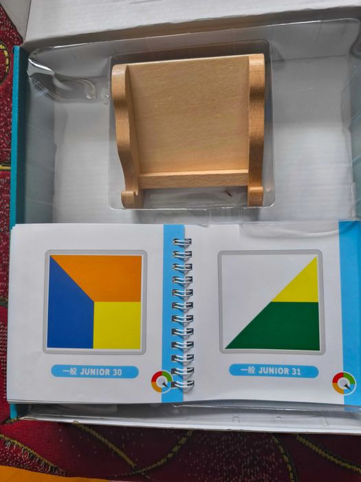 Логічна гра-головоломка - Кольоровий код "Figure cascading shadow"