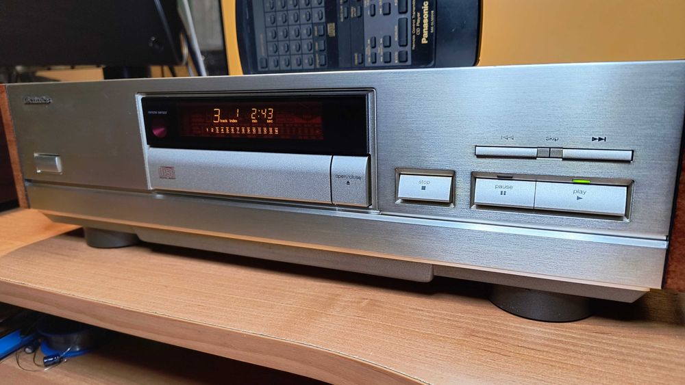 Technics Panasonic SL-PA10 transport CD Pilot