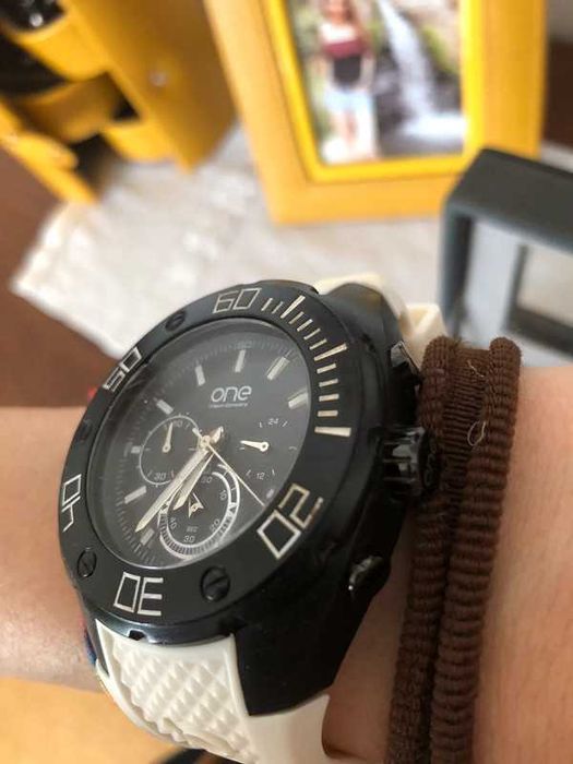 Relógio ONE desportivo