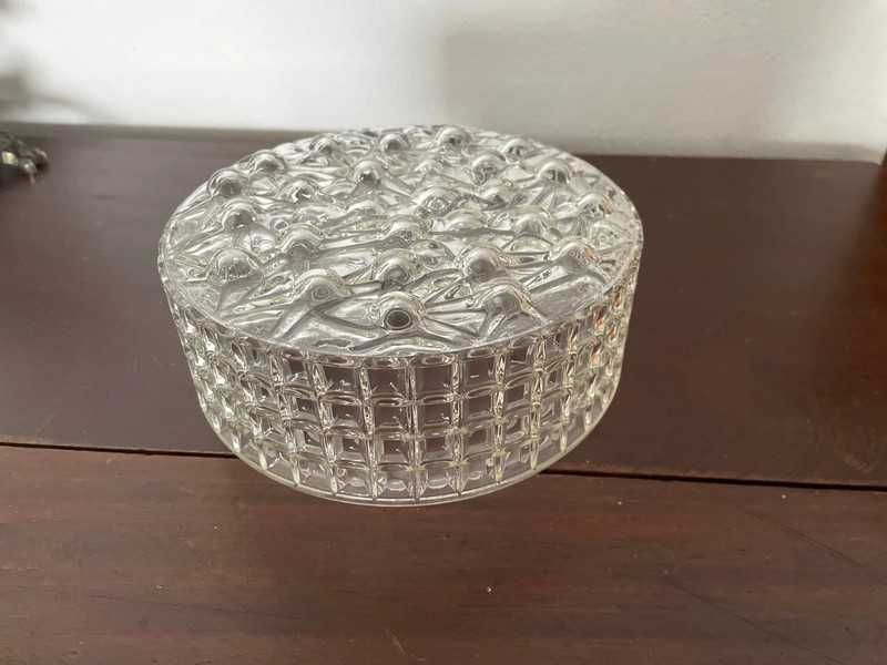 Campânula em vidro trabalhado