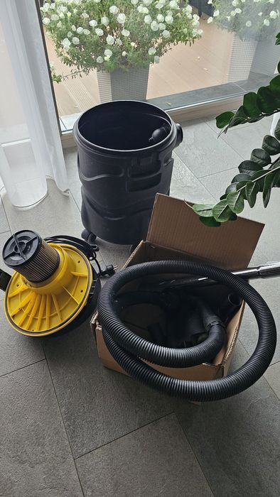 Odkurzacz STANLEY STN 35 P