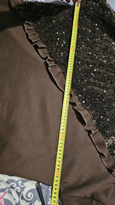 Bluza czekoladowa masełko , z cekinami z falbanką