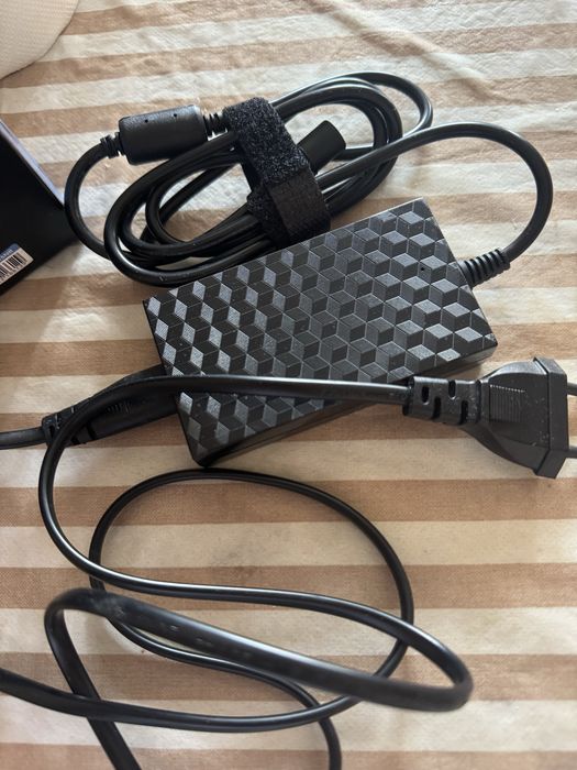 Vendo Carregador NOX universal
