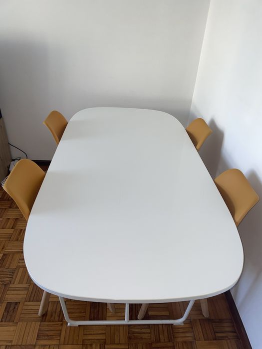 Mesa de jantar IKEA grande 180x100