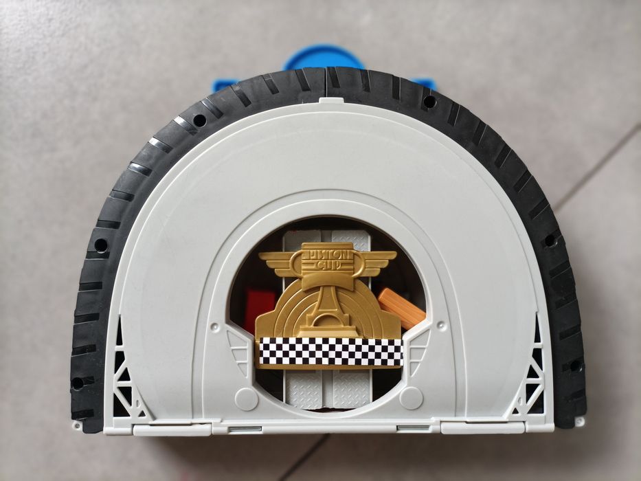Disney Pixar Cars 3 przenośny zestaw Auta zygzak McQueen auto