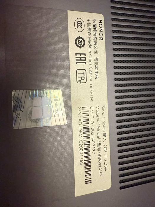 Ноутбук HONOR ( неробочий)