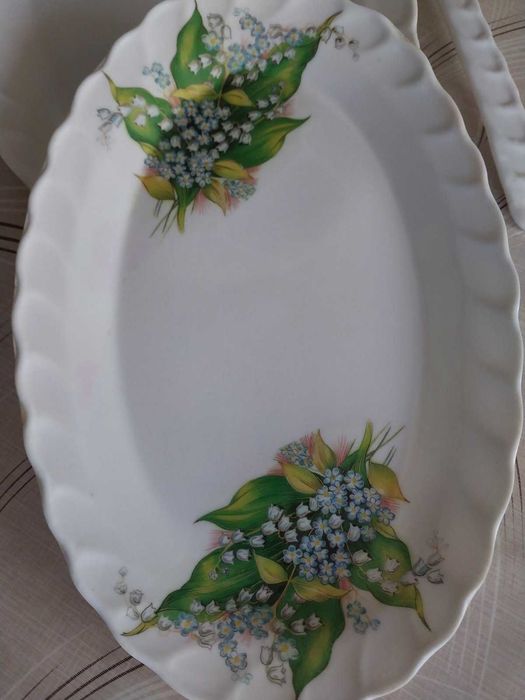 Набір піднос, блюдо для канапок, тарілки 4 предмети Туреччина