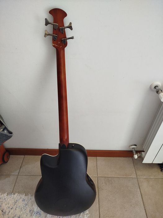 Baixo Ovation CEB44