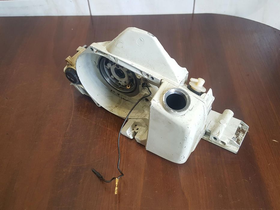 Stihl 031 032 Karter Połówka Silnika Zbiornik Blok