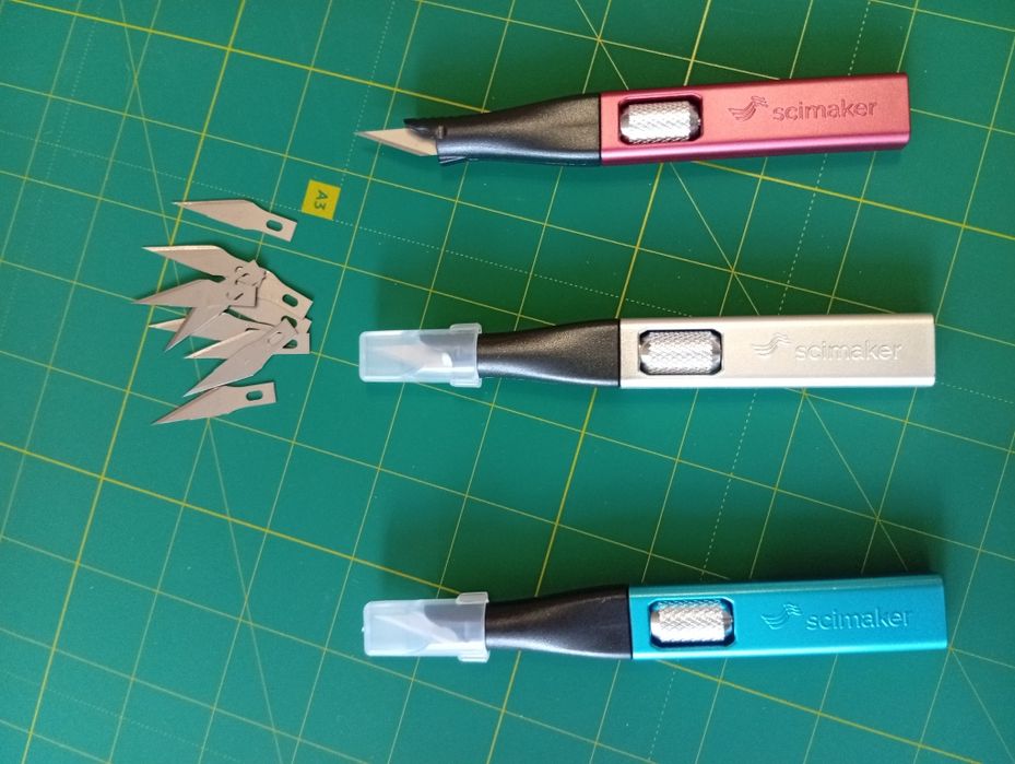 Інструмент для роботи зі шкірою