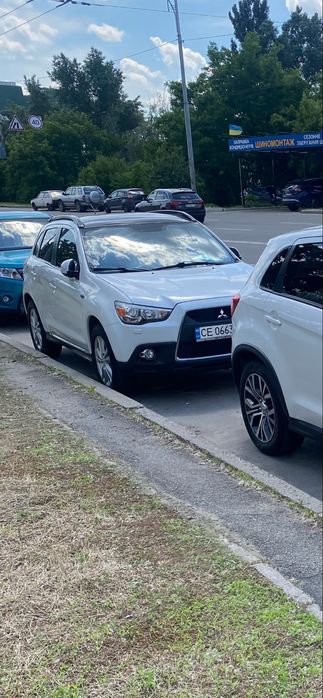 Продам Mitsubishi  ASX 2012 року ,повний привід, офіційна з салону