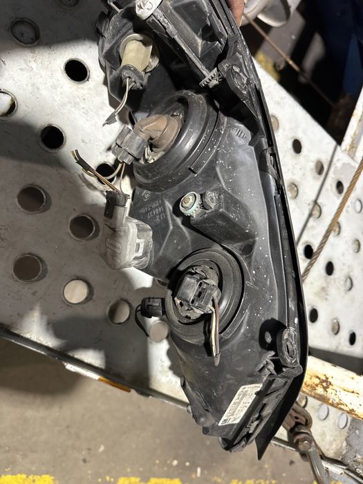 Lampa lewy przod opel astra g