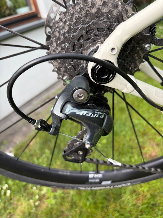 Trek Domane Al 4 r.54+ pedały Bontrager