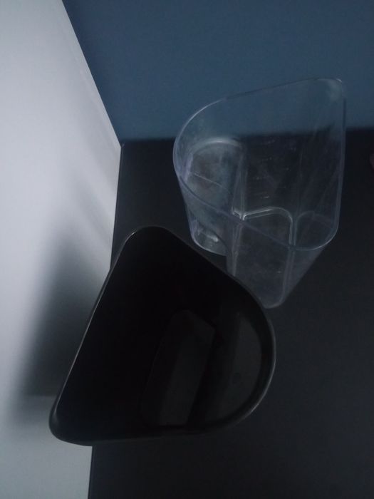 2 pojemniki do sokowirowki eldom