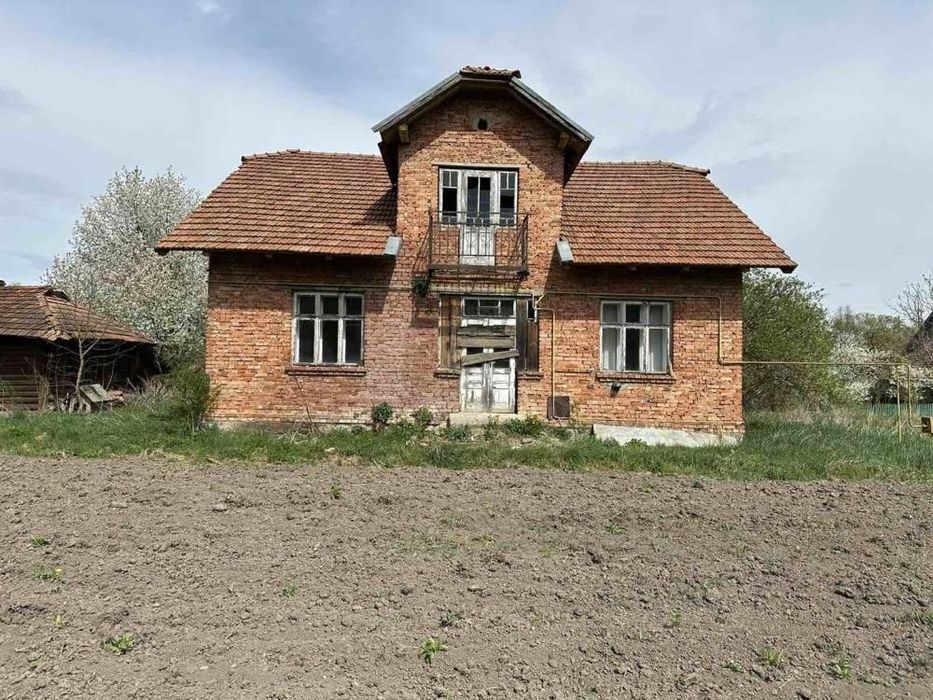 Продаю будинок в Княждворі, біля школи