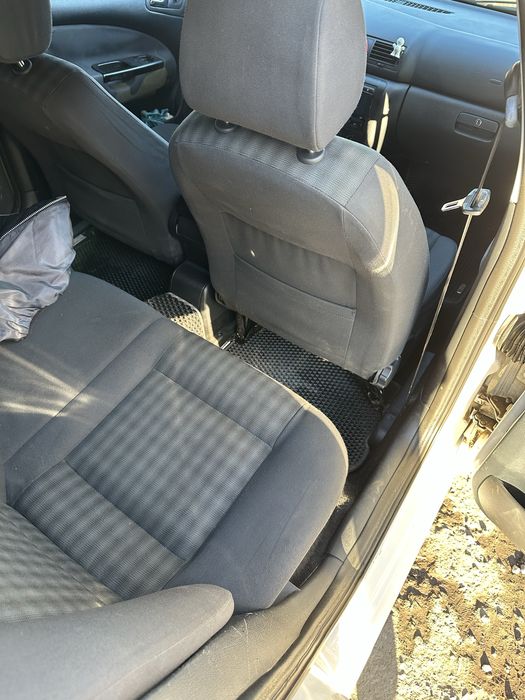 Продам октавію тур 2007 1.6 бензин