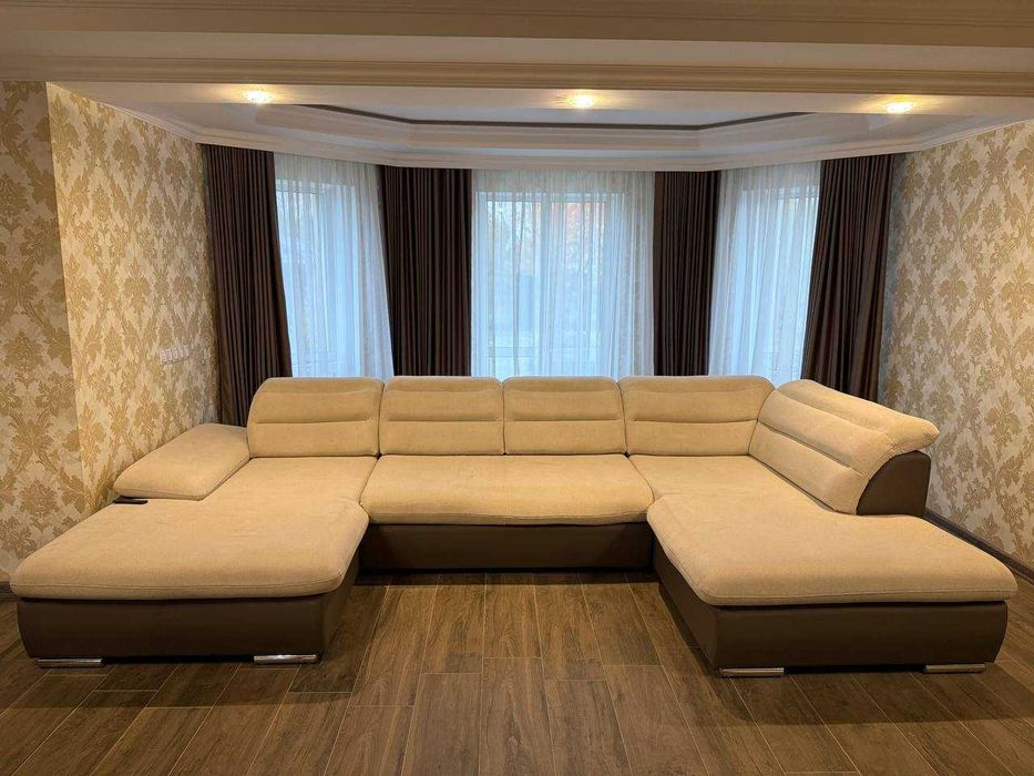 Продам добротний будинок на Агропереробці, з гаражем і ділянкою!