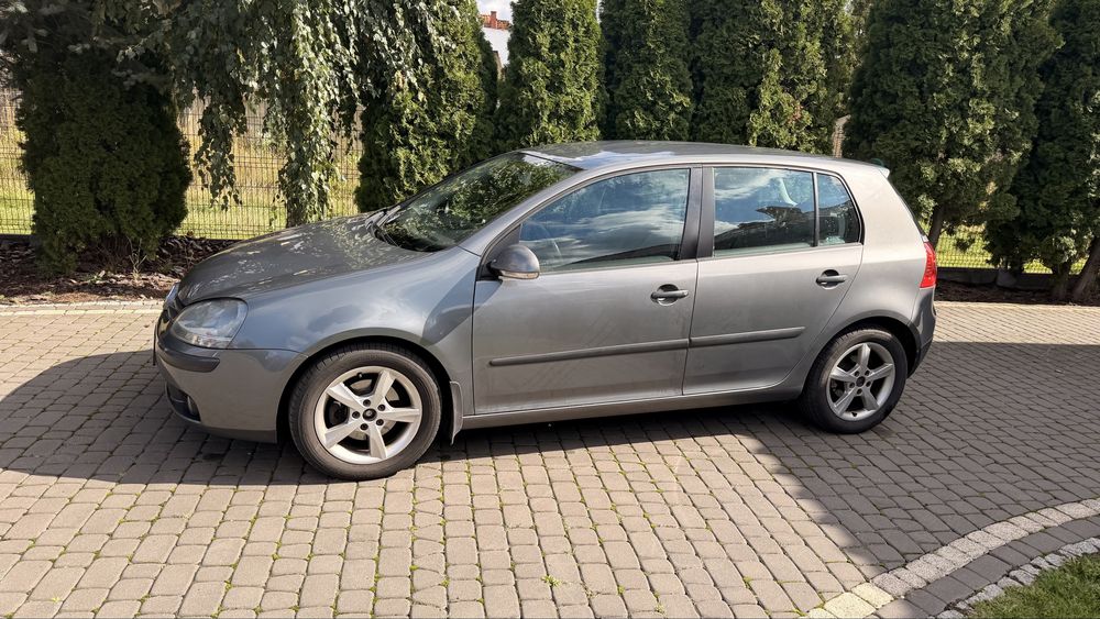 Volkswagen vw Golg V 1.4 FSI ekran dotykowy Pioneer tuba glosniki