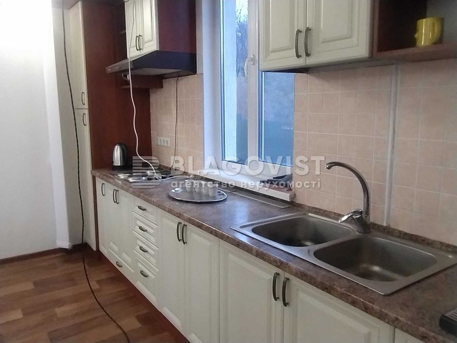 Продаж будинок с.Гатне 220 м. кв. з ремонтом є підвал, м.Київ-5км БЕЗ %