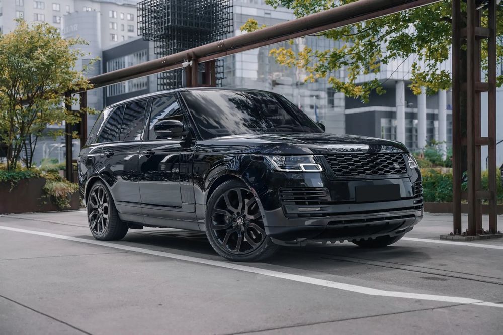 Land Rover Range Rover Land Rover Range Rover Autobiography 3.0 Benzyna • 2019 • 93 500 km