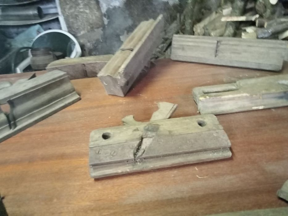 Faramenta antiga de carpinteiro