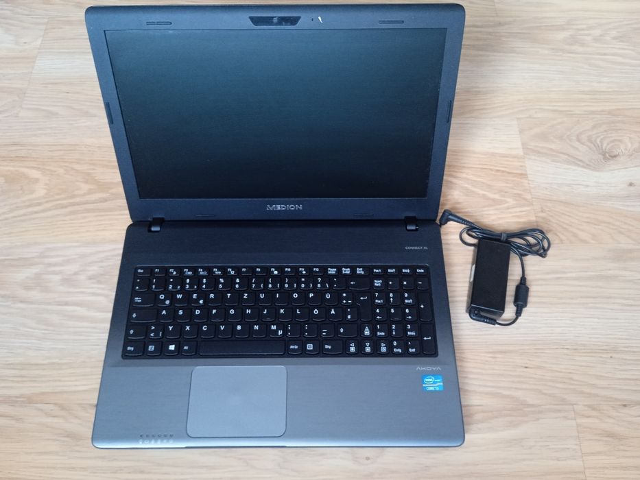 Laptop medion AKOYA E6232