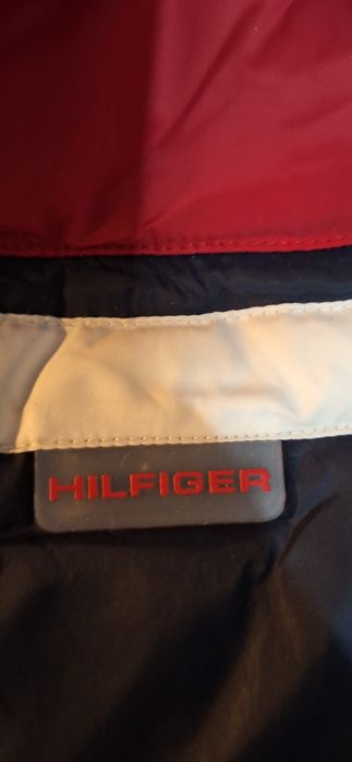 Kurtka Dziecięca Tommy Hilfiger 4T 98-104cm
