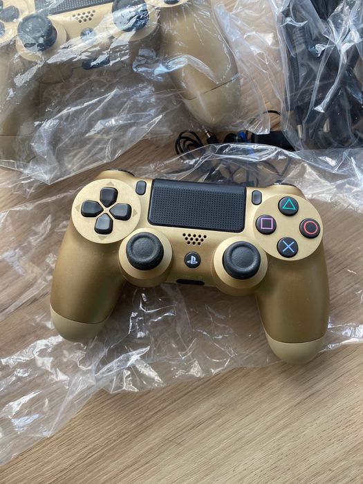 Playstation 4 Slim 500gb - Gold - 2 Comandos