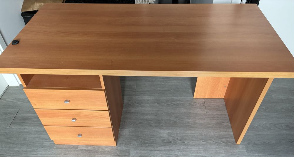 Secretária escritório