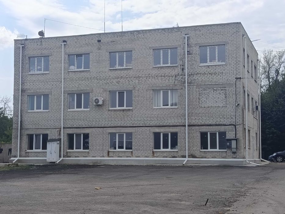 Продаж готової промислово-складської бази біля Харкова