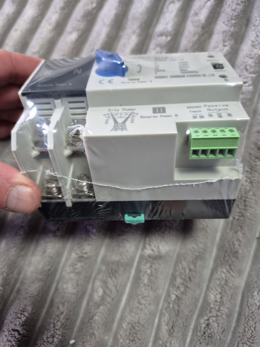 Przełącznik  śieciowy fotowoltaiczny agregat