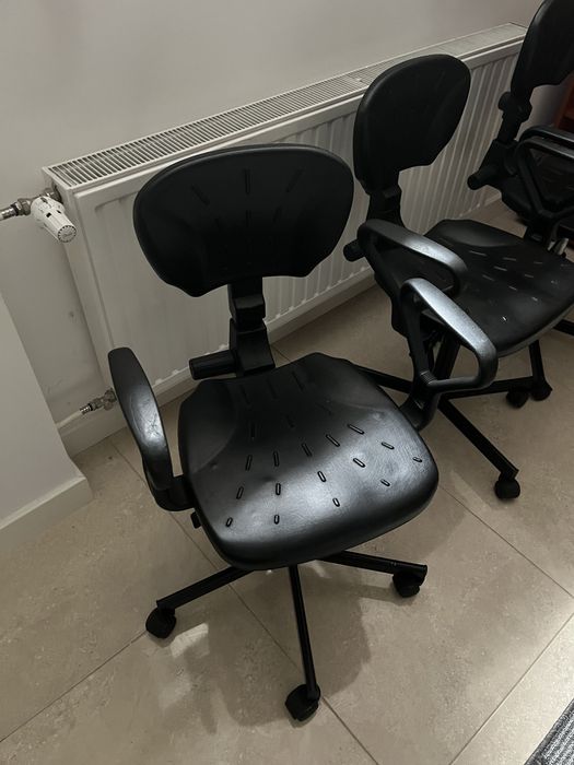 Krzeslo warsztatowe - obrotowe, regulowane  stan bdb