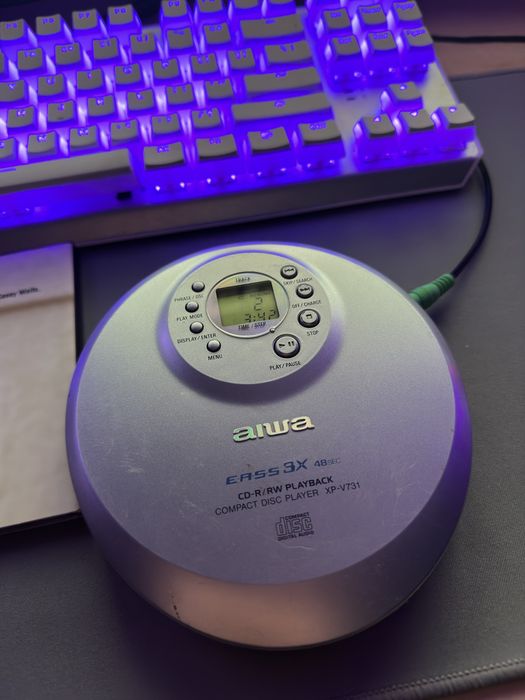 AIWA cd Player Model XP-V731