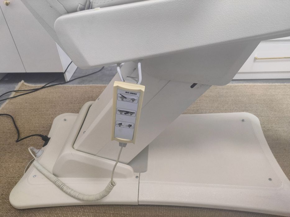 Łóżko kosmetyczne  elektryczne