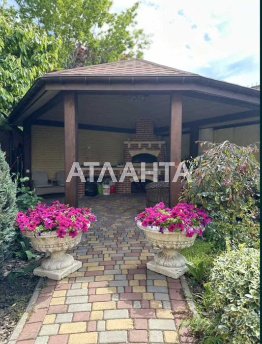 Эксклюзивный дом в элитном районе вблизи моря!